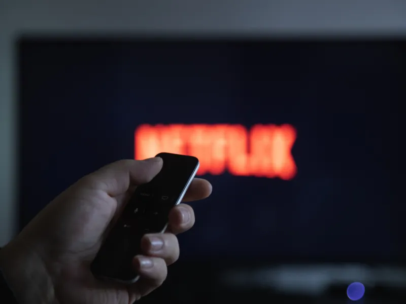 סדרות וסרטים מומלצים בנטפליקס