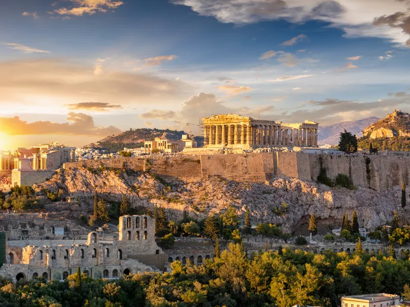 מתכננים טיול לאתונה? אלה המקומות המומלצים לשנת 2025
